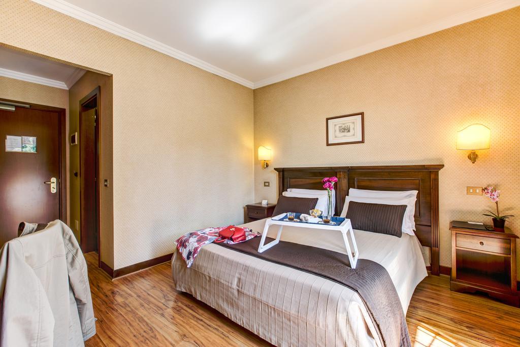 Appia Park Hotel Rome Exterior photo